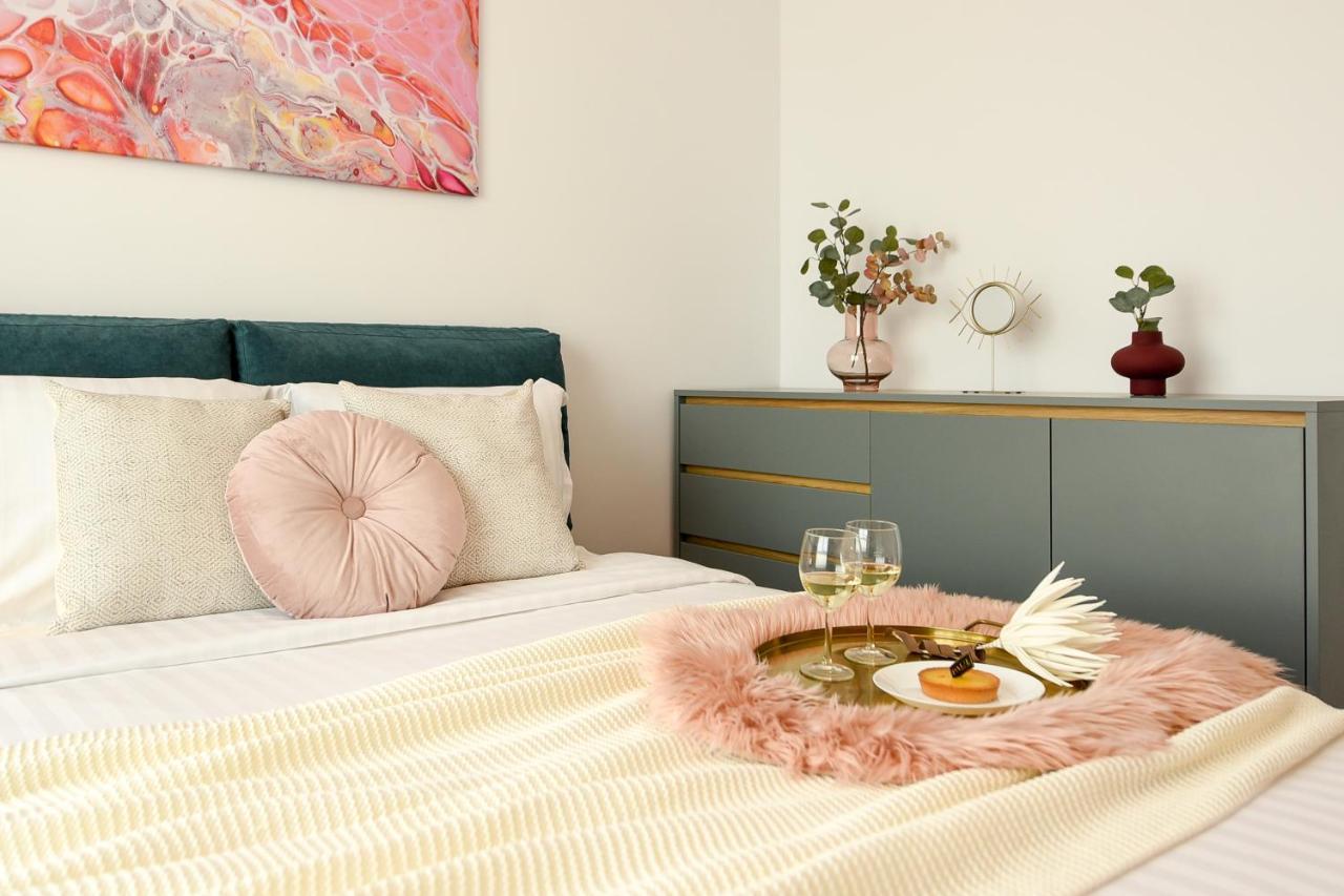 Eye Candy Romexpo 2-Bedroom With Free Parking Bukareszt Zewnętrze zdjęcie