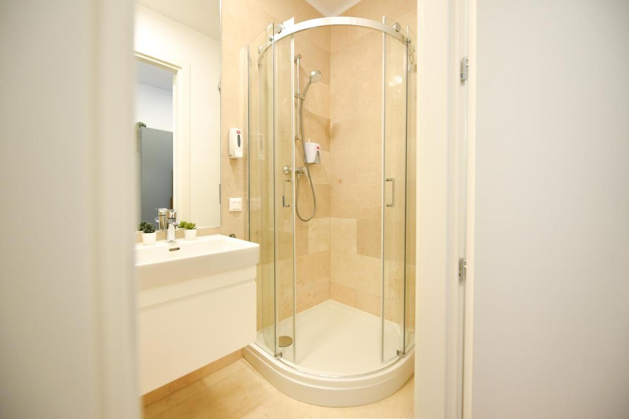 Eye Candy Romexpo 2-Bedroom With Free Parking Bukareszt Zewnętrze zdjęcie