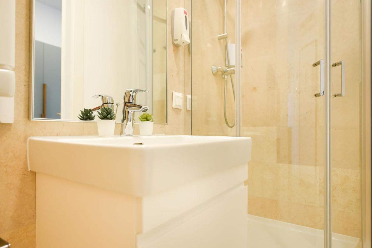 Eye Candy Romexpo 2-Bedroom With Free Parking Bukareszt Zewnętrze zdjęcie